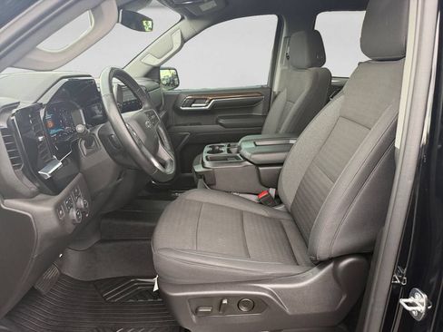 Used 2024 Chevrolet Silverado 1500 RST AWD/4WD image 10