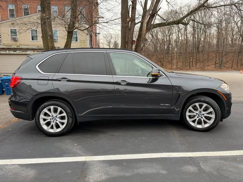 Used 2016 BMW X5 xDrive35d image 7