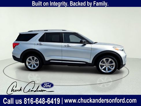 Used 2020 Ford Explorer Platinum w/ Premium Technology Package AWD/4WD image 10