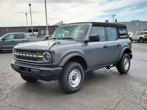 New 2026 Ford Bronco 4-Door AWD/4WD image 8