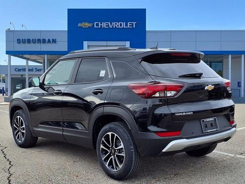 New 2026 Chevrolet TrailBlazer LT w/ Convenience Package FWD image 6