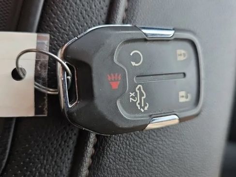Used 2019 GMC Sierra 1500 AT4 w/ AT4 Premium Package AWD/4WD image 39