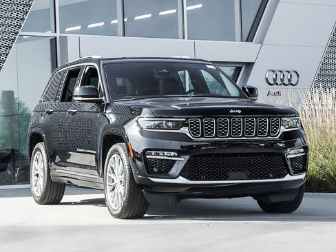 Used 2023 Jeep Grand Cherokee Summit image 1