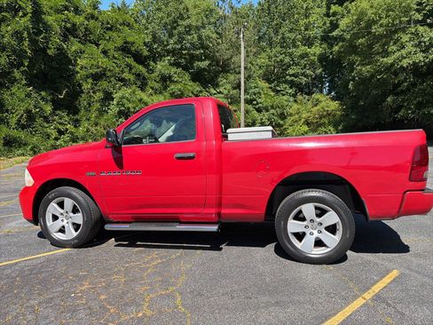 Used 2012 RAM 1500 Express RWD image 3