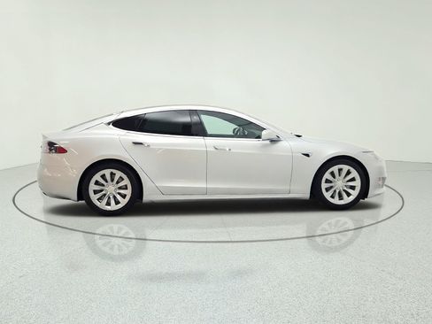 Used 2018 Tesla Model S 75D AWD/4WD image 4