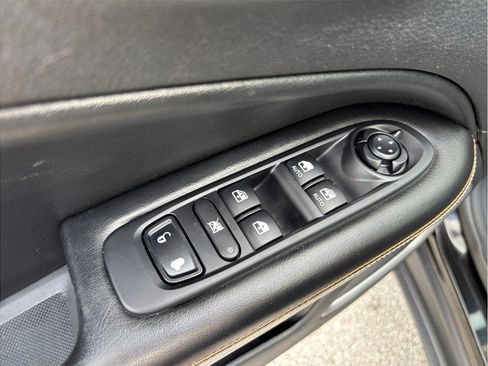 Used 2020 Jeep Compass Latitude w/ Popular Equipment Group FWD image 18