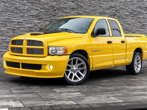 Used 2005 Dodge Ram 1500 Truck 4dr Quad Cab 140.5 WB image 3