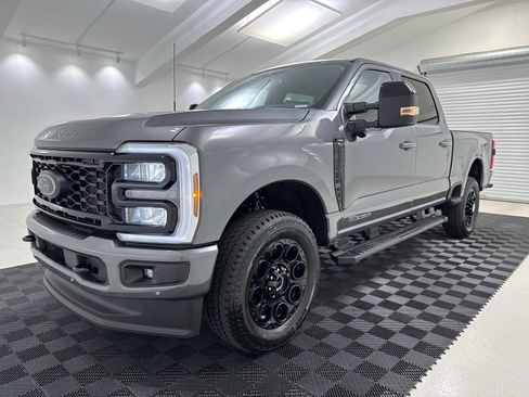 New 2026 Ford F250 Lariat w/ Black Appearance Package AWD/4WD image 3