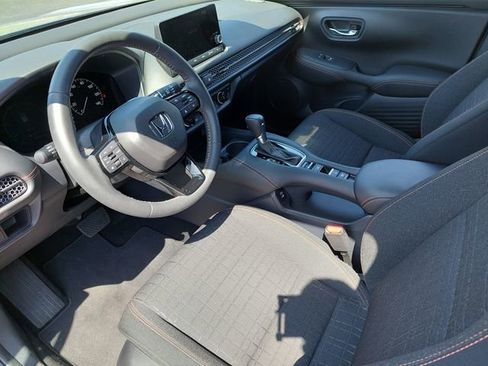 Used 2024 Honda HR-V Sport image 19