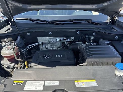 Certified 2023 Volkswagen Atlas Cross Sport SE w/ Panoramic Sunroof Package AWD/4WD image 30