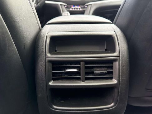 Used 2017 Cadillac XT5 Luxury w/ Driver Awareness Package FWD image 13