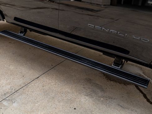 Used 2025 GMC Sierra 2500 Denali Ultimate image 13