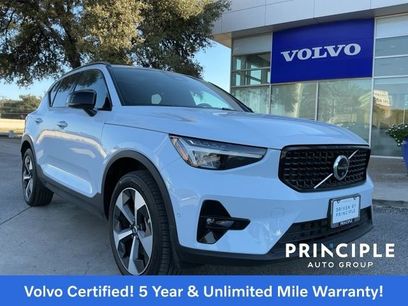 Certified 2025 Volvo XC40 B5 Plus