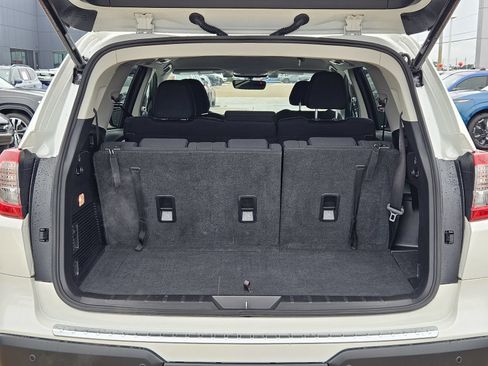 Used 2022 Subaru Ascent Premium w/ Convenience Package AWD/4WD image 20
