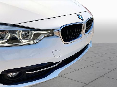 Used 2018 BMW 330i Sedan w/ Convenience Package RWD image 29