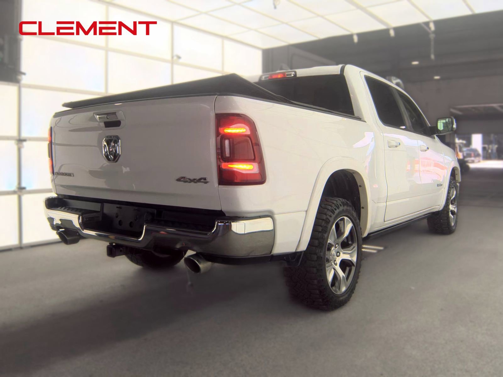 Used 2019 RAM 1500 Laramie AWD/4WD image 6