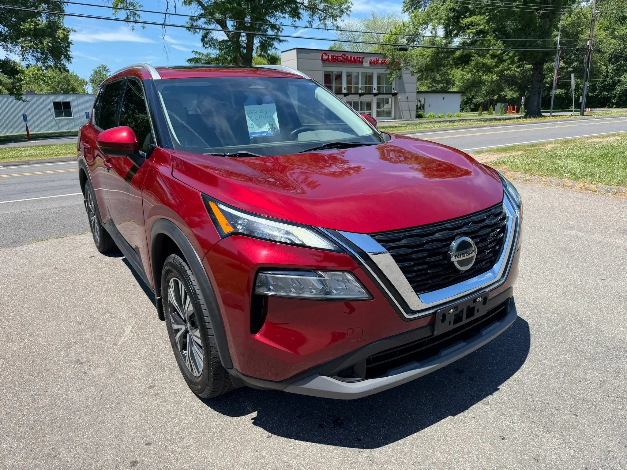 Used 2021 Nissan Rogue SV w/ Premium Package AWD/4WD image 3