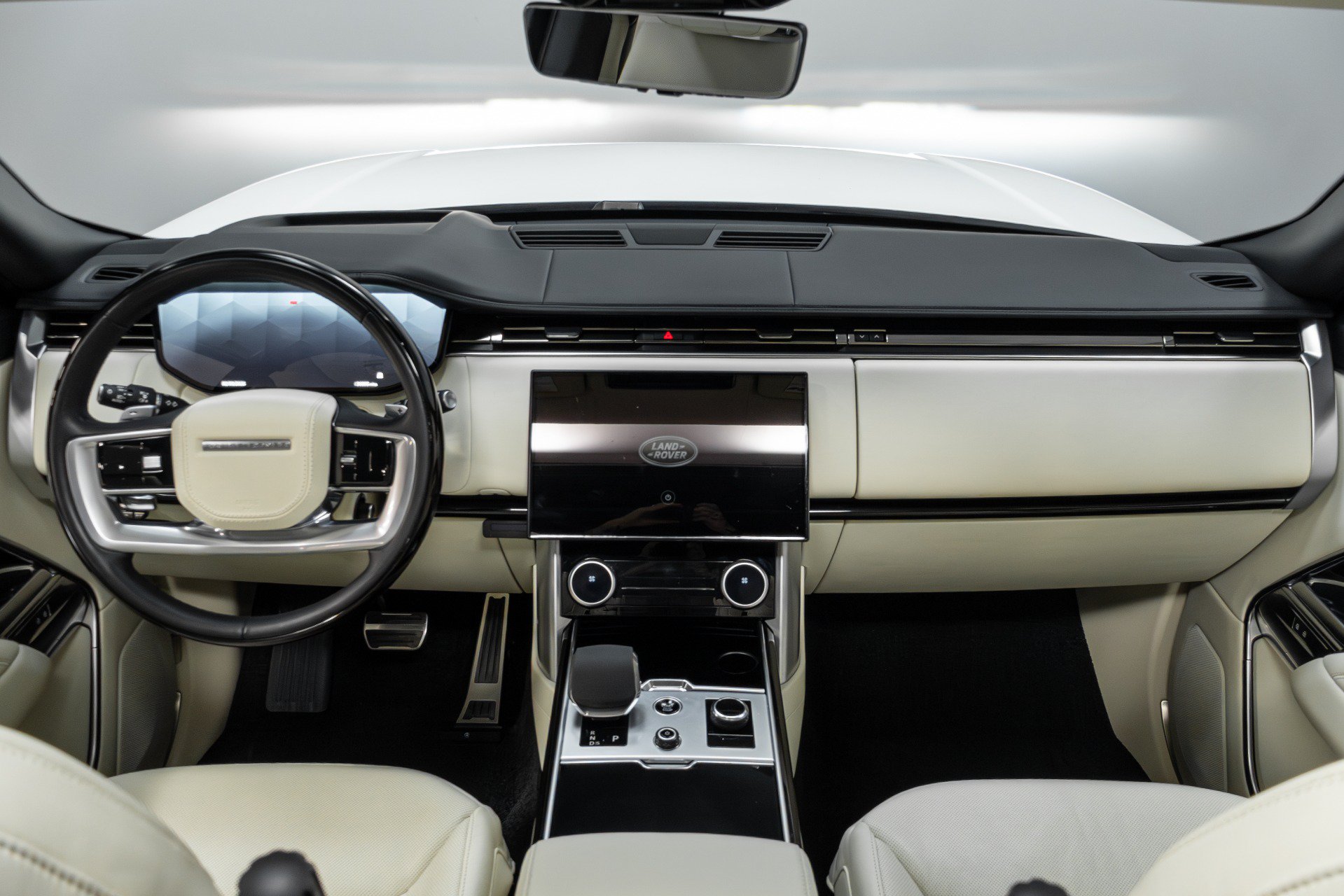Used 2023 Land Rover Range Rover Long Wheelbase Autobiography AWD/4WD image 8