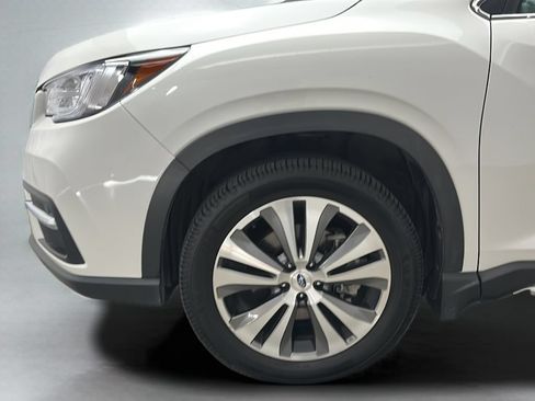 Used 2022 Subaru Ascent Limited w/ Technology Package AWD/4WD image 9