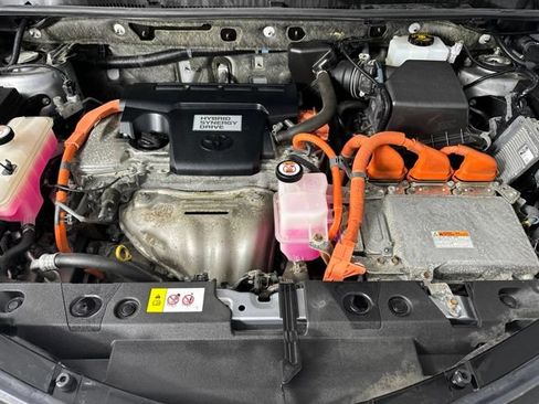 Used 2017 Toyota RAV4 XLE AWD/4WD image 10