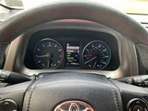 Used 2018 Toyota RAV4 LE w/ All Weather Liner Package image 22