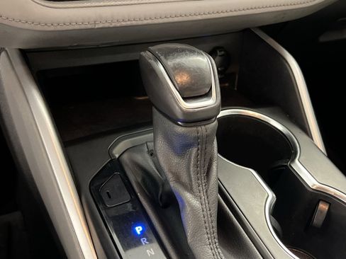 Used 2021 Toyota Highlander XLE image 21