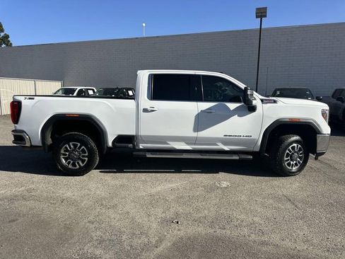 Used 2021 GMC Sierra 3500 SLE w/ SLE Value Package image 3