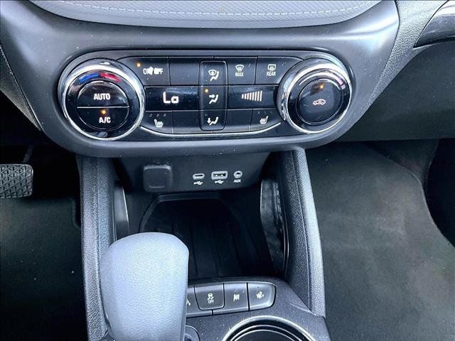 Used 2021 Chevrolet TrailBlazer LT w/ Convenience Package FWD image 24