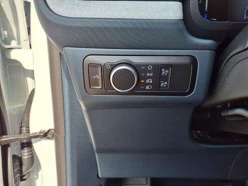 New 2025 Ford Maverick XLT w/ XLT Luxury Package image 17