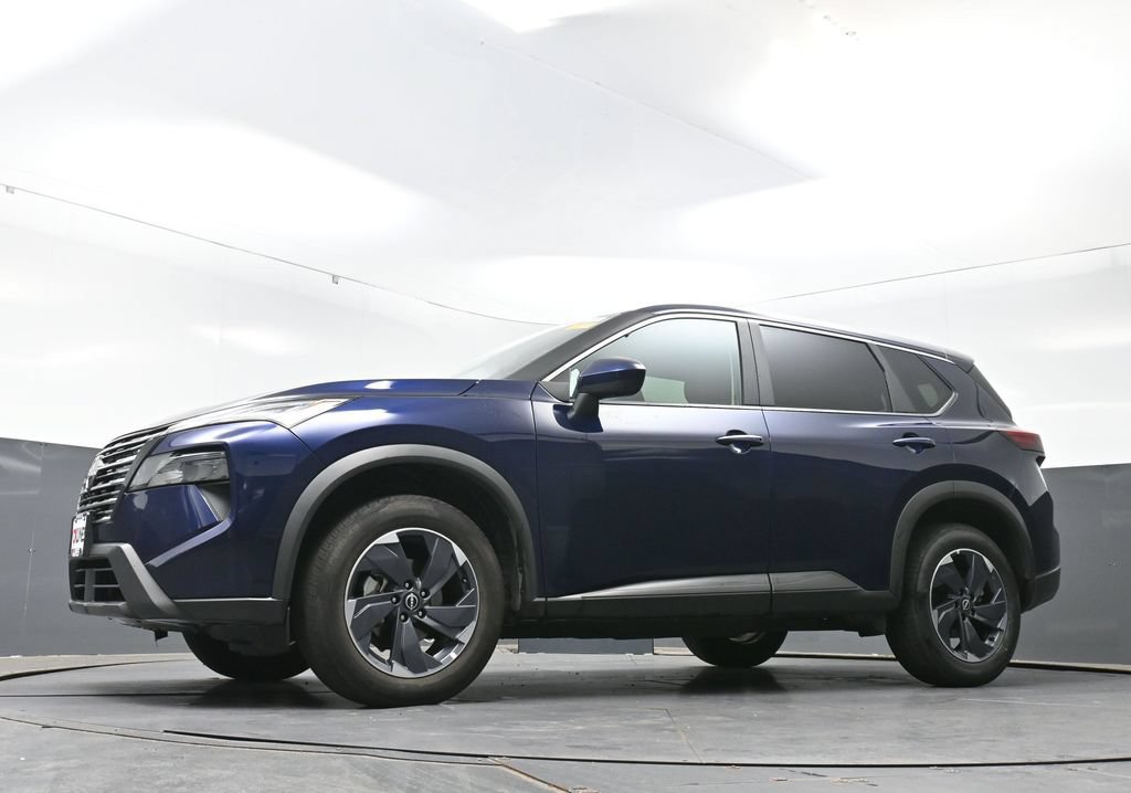 Used 2025 Nissan Rogue SV FWD image 43