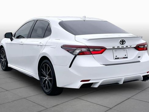 Used 2024 Toyota Camry SE w/ Convenience Package FWD image 12
