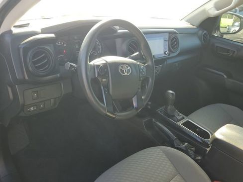 Used 2022 Toyota Tacoma SR w/ SR Convenience Package image 18