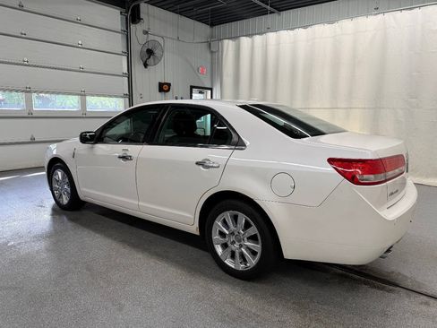 Used 2012 Lincoln MKZ FWD image 6