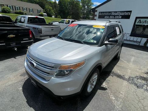 Used 2014 Ford Explorer XLT w/ Equipment Group 202A AWD/4WD image 15