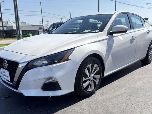 Used 2022 Nissan Altima 2.5 S FWD image 8