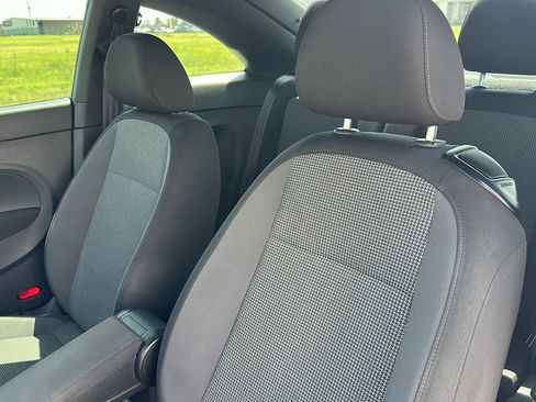 Used 2019 Volkswagen Beetle 2.0T S image 14