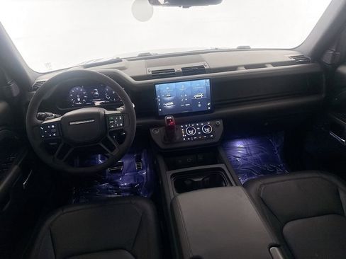 Certified 2024 Land Rover Defender 110 V8 AWD/4WD image 21