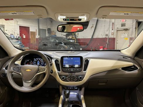 Used 2024 Chevrolet Malibu LT image 35