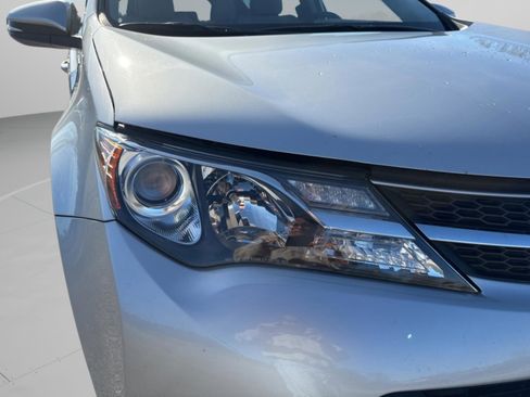 Used 2014 Toyota RAV4 XLE image 37