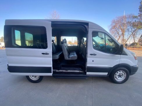 Used 2015 Ford Transit 150 XL image 8