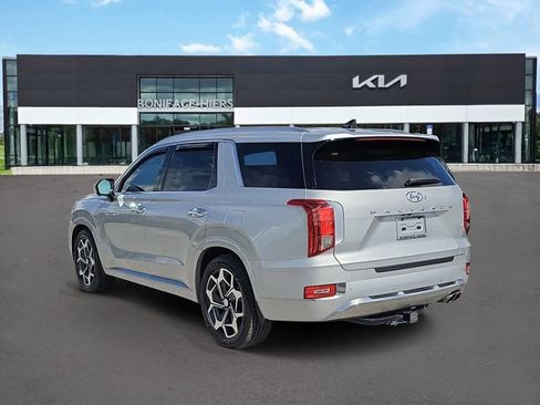 Used 2022 Hyundai Palisade Calligraphy FWD image 3