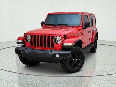 Used 2021 Jeep Wrangler Unlimited Sahara AWD/4WD image 2