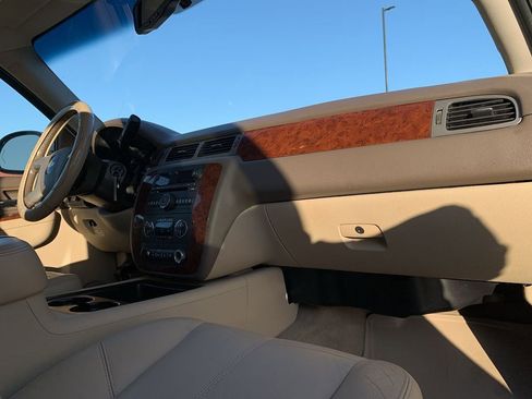 Used 2011 Chevrolet Silverado 2500 LTZ w/ LTZ Plus Package image 29