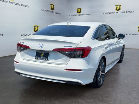 Used 2023 Honda Civic Touring image 5