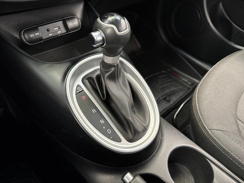 Used 2018 Kia Soul + FWD image 28