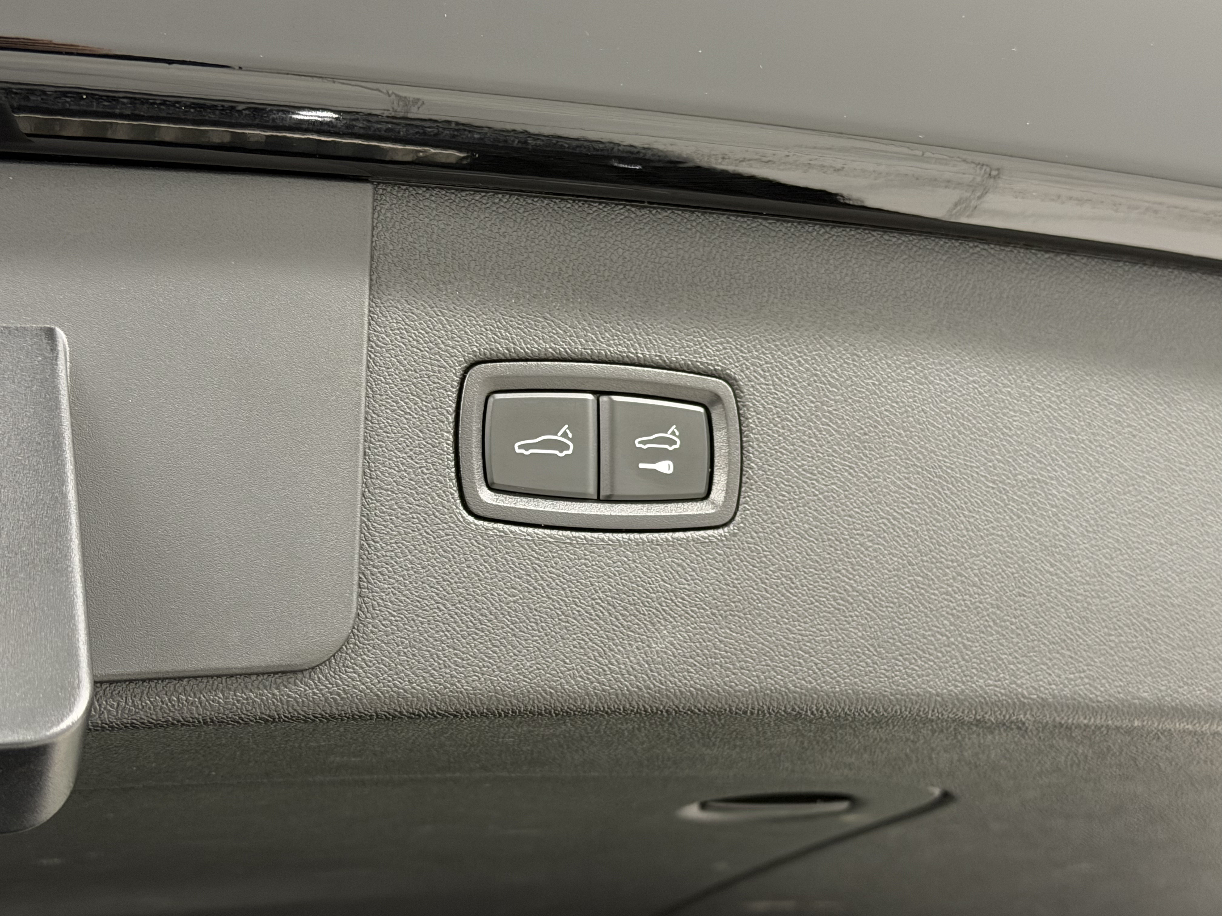 Certified 2023 Porsche Cayenne AWD/4WD image 64
