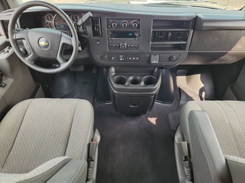 Used 2025 Chevrolet Express 3500 LS RWD image 24