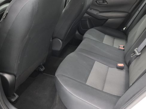 Used 2024 Nissan Sentra SV FWD image 32