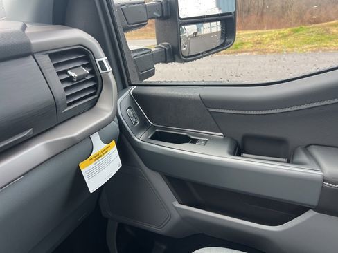 New 2025 Ford F150 XLT w/ Equipment Group 301A Standard image 22