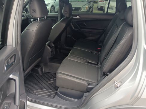 Used 2019 Volkswagen Tiguan SEL R-Line AWD/4WD image 15
